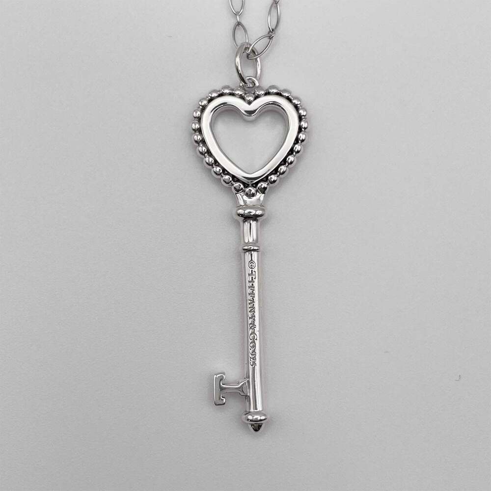TIFFANY Authentic Silver Heart Necklace - Picture 3 of 8